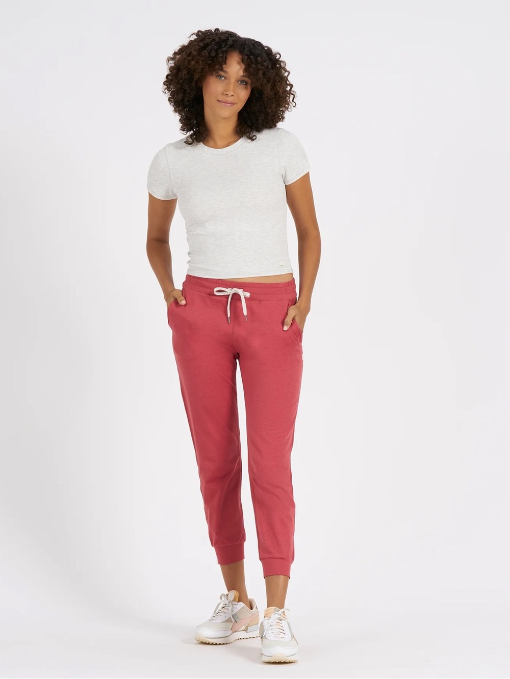 Vuori Women's Performance Joggers Color Sierra Heather